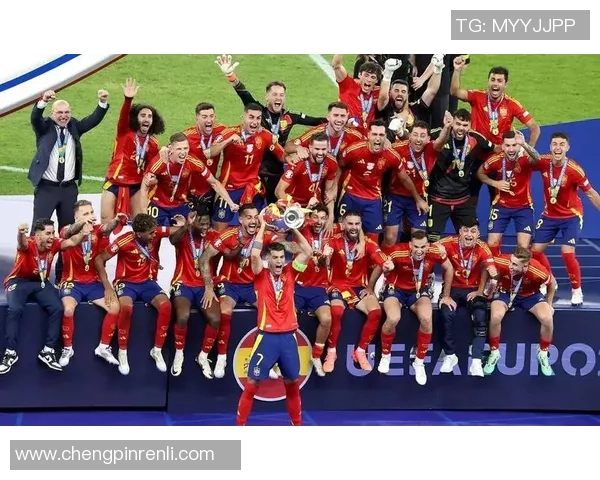 最近足球明星比赛表现排名分析与前景展望